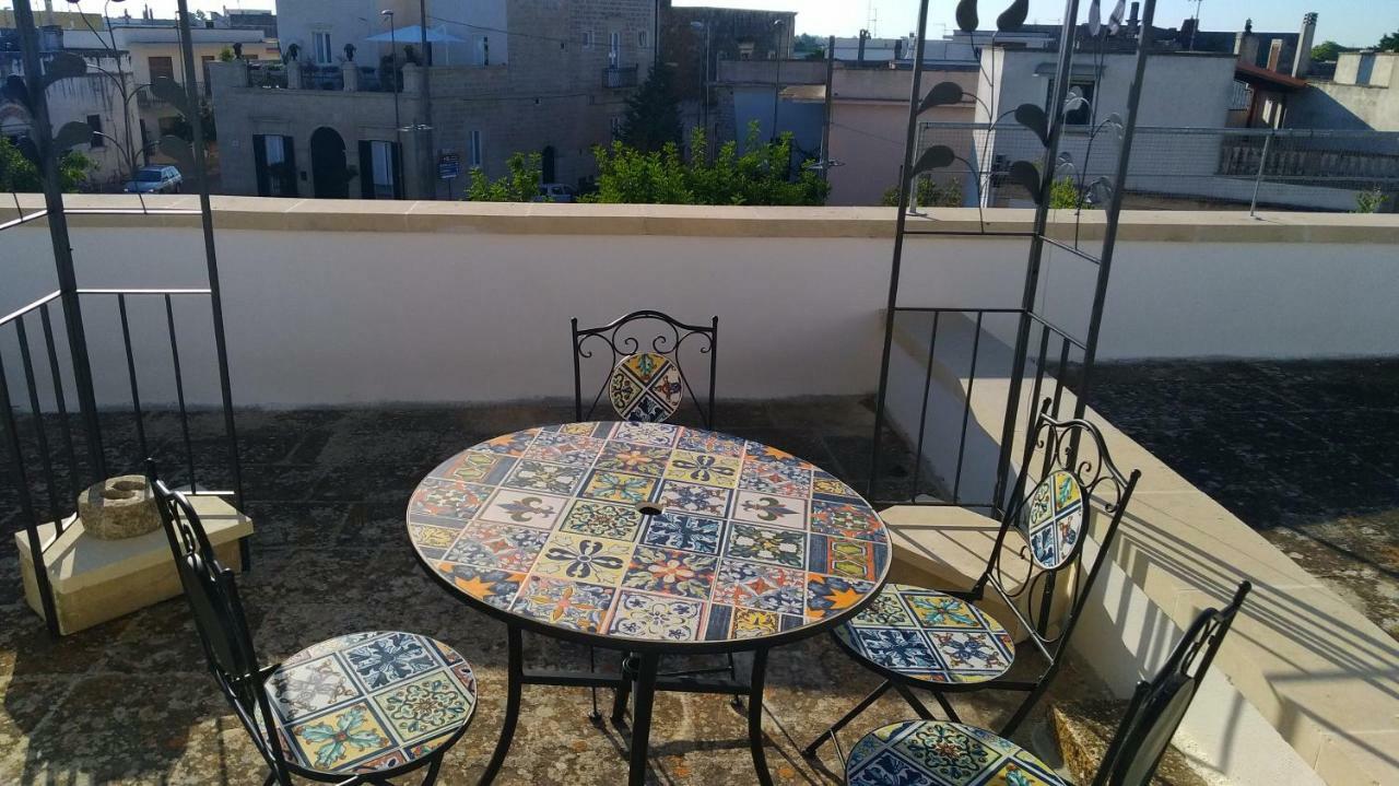 Апартаменти La Terrazza Sul Castello Palmariggi Екстер'єр фото